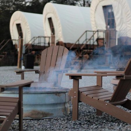 Smoky Hollow Outdoor Resort Covered Wagon سيفيرفيل المظهر الخارجي الصورة