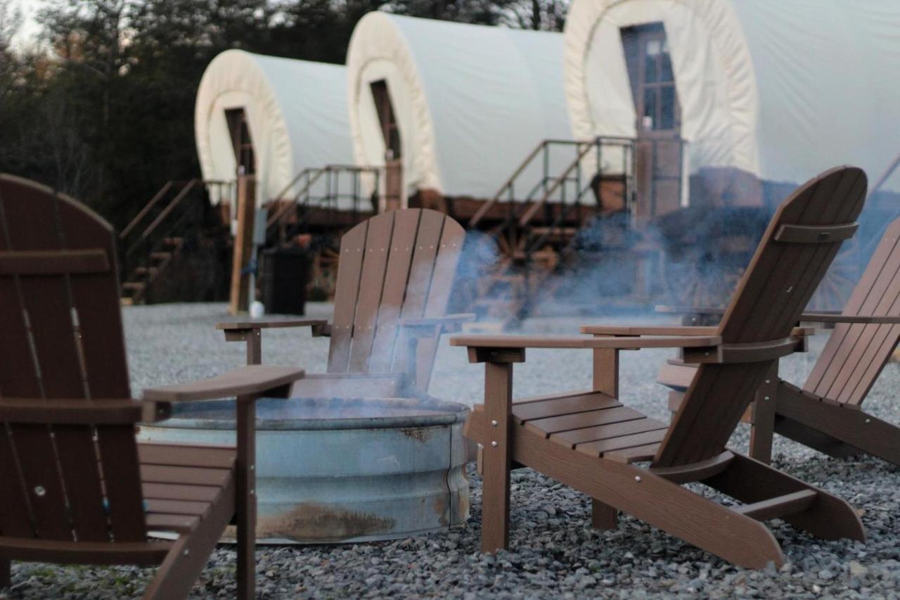Smoky Hollow Outdoor Resort Covered Wagon سيفيرفيل المظهر الخارجي الصورة